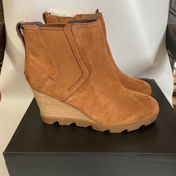 Sorel🌼NEW🌼Joan Uptown Chelsea Velvet tan - Picture 6 of 10